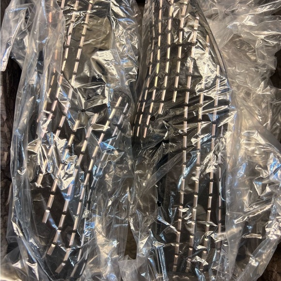 ROBERTO CAVALLI Elegant Black Leather Slip-On Loafers with Cushioned Insole - Picture 10 of 13